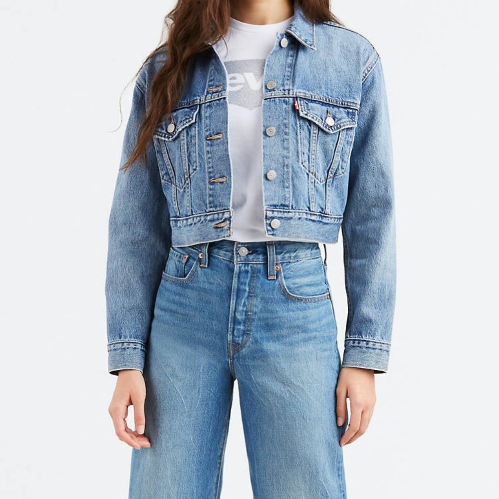 Levi's Light Wash Cropped Trucket Jacket
